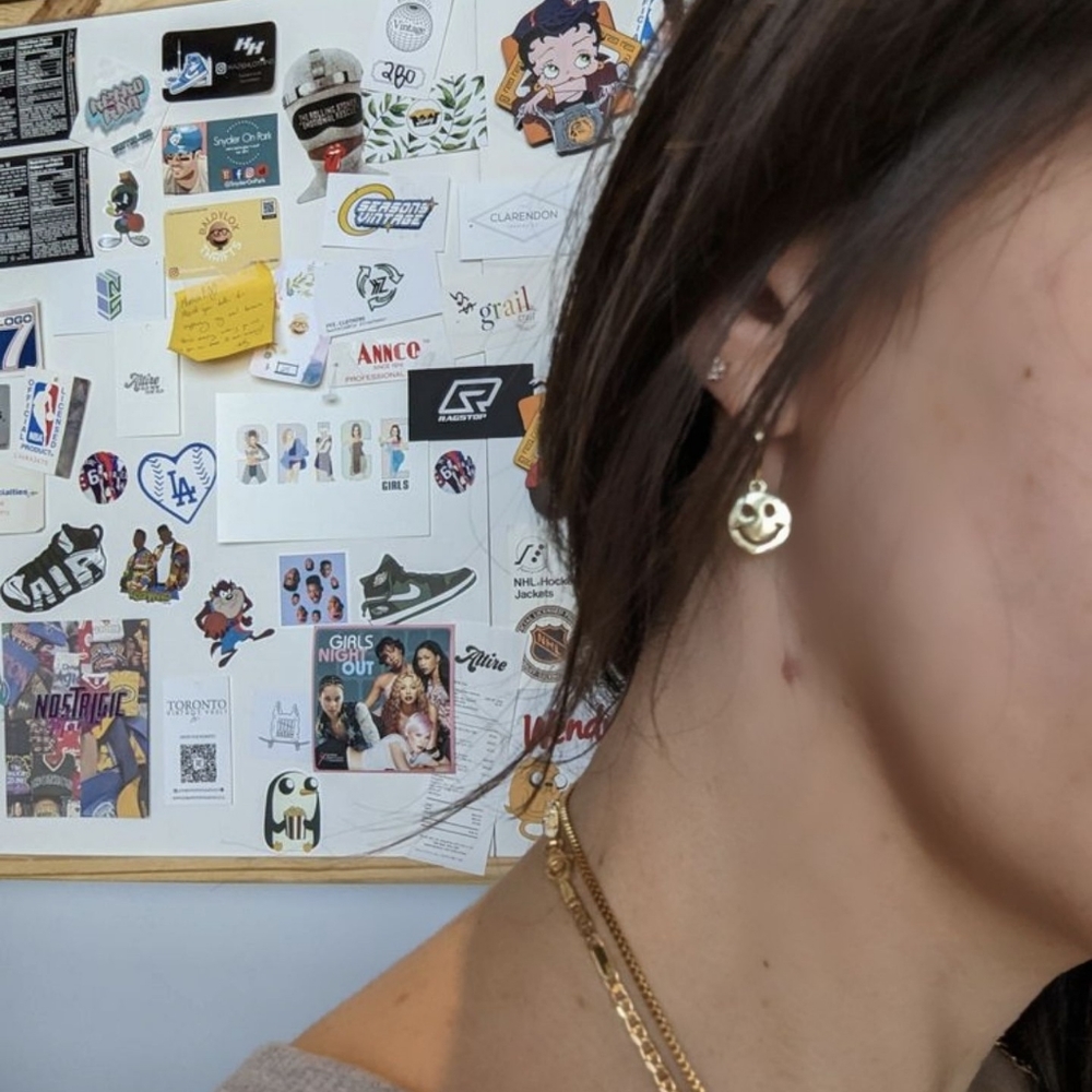 NEW GOLDEN SMILEY FACE EARRINGS